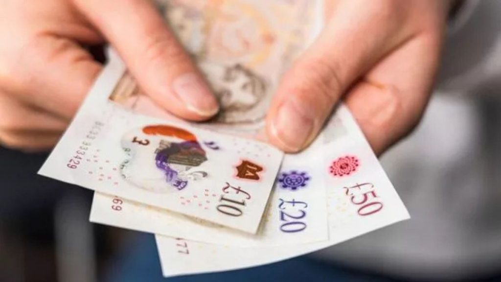 319 one-off Payment for UK Families