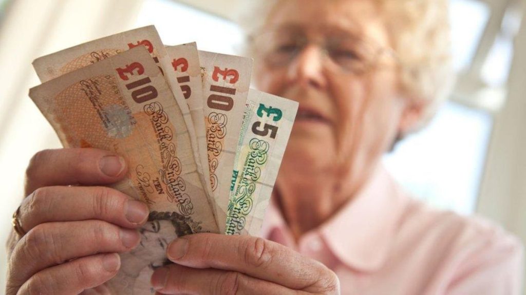 UK Pensioners to Receive 310 DWP Payment